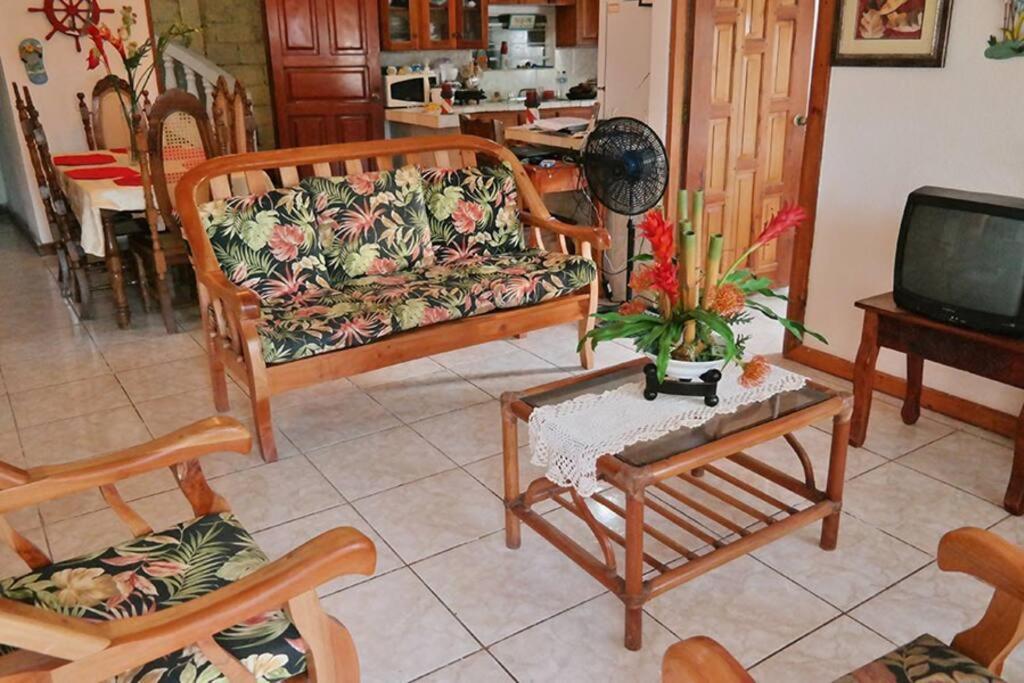 Lulu Beach Hotel Corn Island Ngoại thất bức ảnh