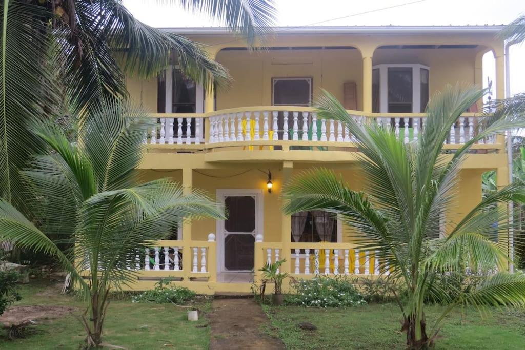Lulu Beach Hotel Corn Island Ngoại thất bức ảnh